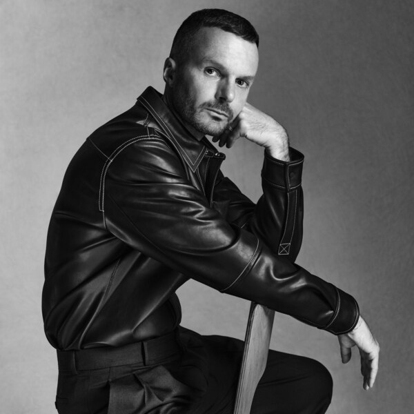 国际时装设计师Kris Van Assche